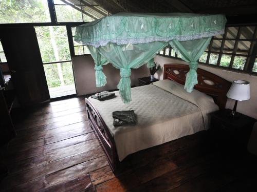 塔皮爾山林小屋