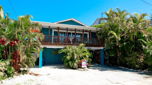 Bon Ami: North End AMI Pool Home Short Walk to Bean Point by Anna Maria Life Vacation Rentals - image 5