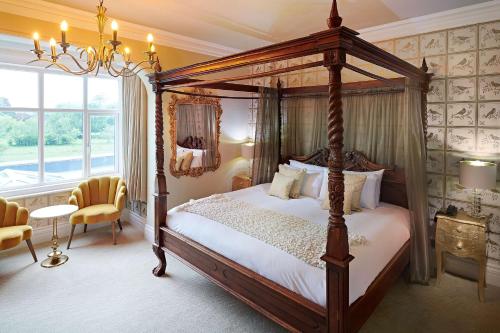 Deluxe King Room with River View