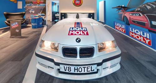 V8 HOTEL Motorworld Region Stuttgart