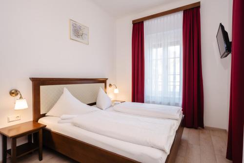 1 double bed