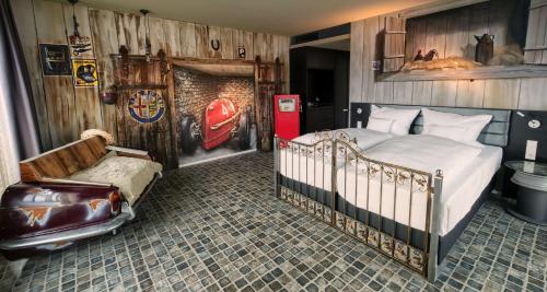 V8 HOTEL Motorworld Region Stuttgart