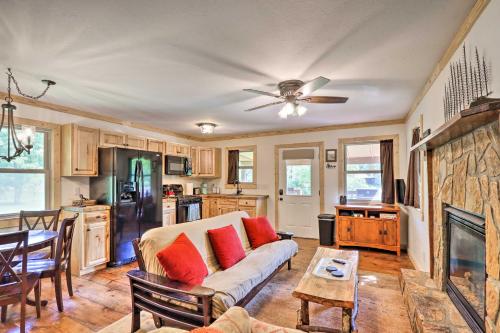 . Quaint Murphy Retreat with Grill and River Views!