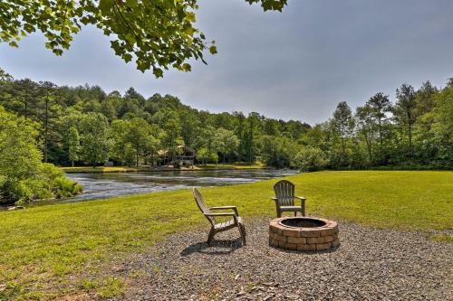 Peaceful Murphy Retreat with Grill and River Views!