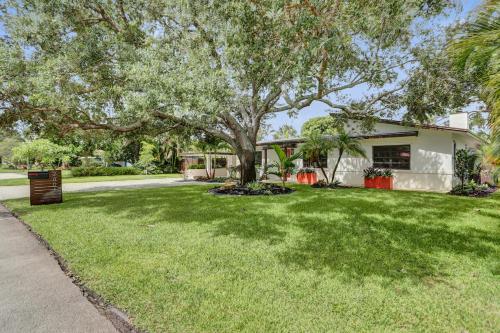 Wilton Manors Treehouse