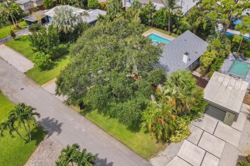 Wilton Manors Treehouse