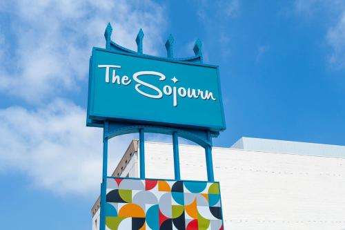 The Sojourn Los Angeles - Sherman Oaks