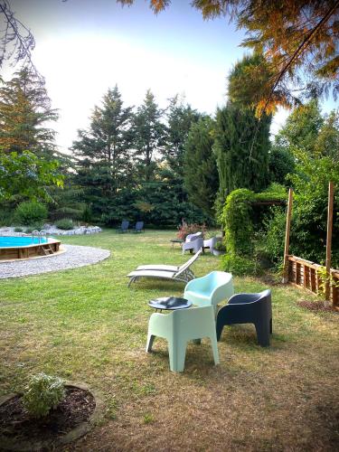 Kert, Le Cocon de Curson Gîte le Papillon (Le Cocon de Curson Gite le Papillon) in Chanos-Curson
