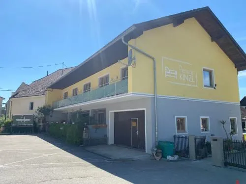 Pension Kinzl mit E-Ladestation in Offenhausen, Österreich