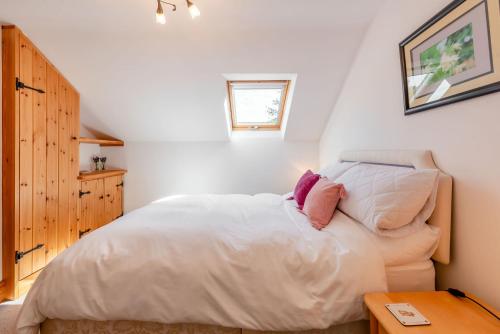 Cwmdu Cottage - image 11