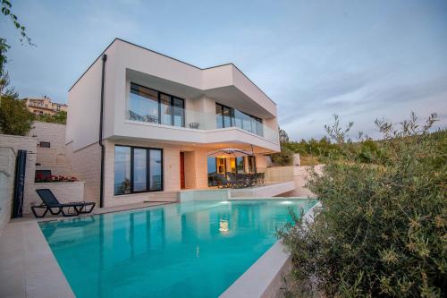 VILLA NIELSEN - BILO – khách sạn tại Primosten Burnji