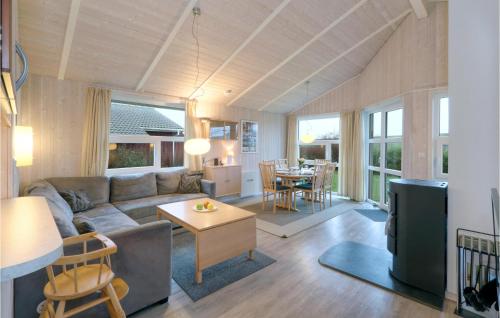 Ferienhaus mit Sauna in Friedrichskoog Spitze Strandpark 2