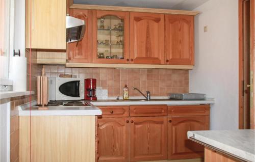 Kitchen, Gorgeous Home In Gleima With Kitchen in Remptendorf
