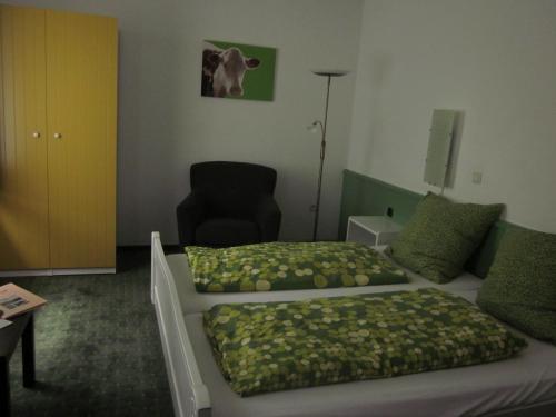 1 queen bed