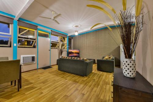. Exmouth Villas Unit 37