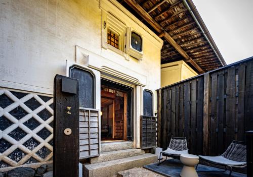 Studio with Terrace - Main Building - 107