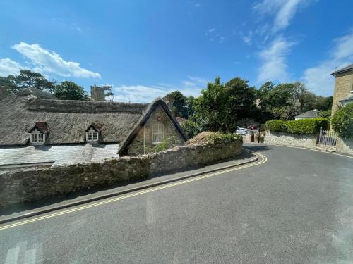 Picture of Rookley Villa, 3 Bedroom Family Apartment, Ventnor