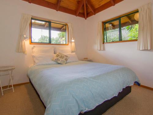 Ngoại cảnh khách sạn, Cedar Cottage - Tairua Holiday Home in Tairua