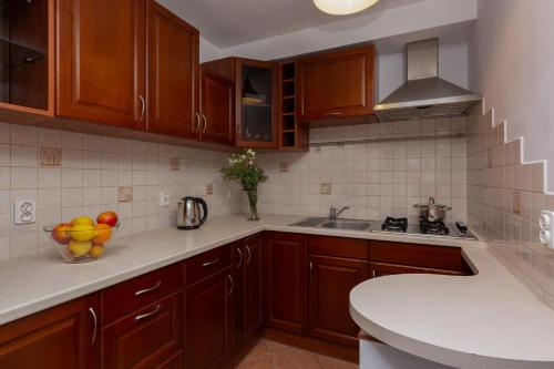 Stars Apartament City Center by Noclegi Renters, Varsavia (foto 6)