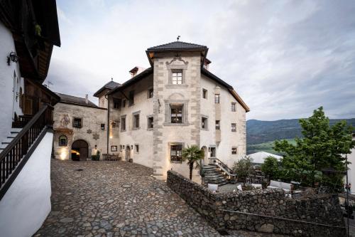 Hotel Ansitz Steinbock - Villandro