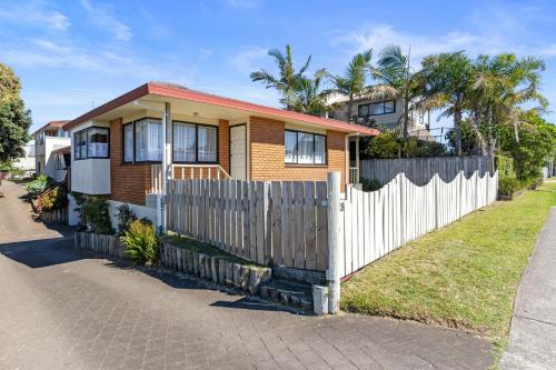 At The Mount - Mt Maunganui Holiday Home