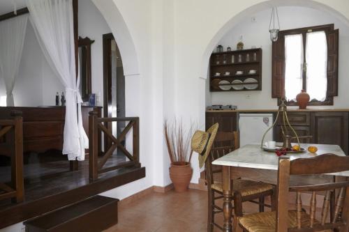 Anna Traditional Apartments - image 10