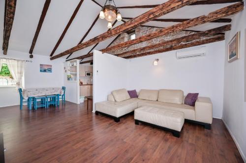 Oprema, Apartment Mediterranean in Sveti Petar