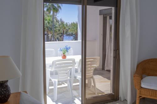 Sea View Peaceful Marbella Beach - image 10