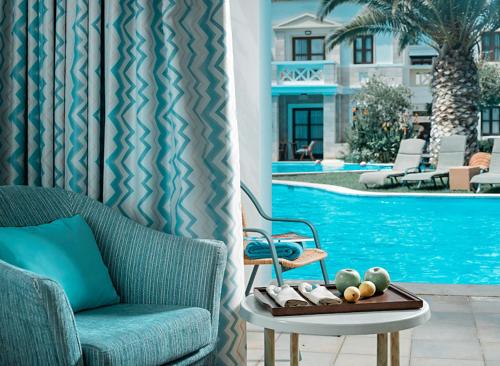 Piscina, Mitsis Royal Mare Thalasso Resort in Crete Island