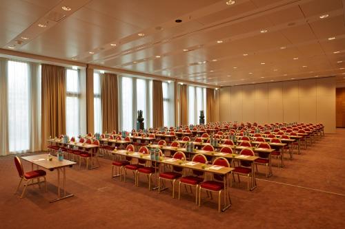 H4 Hotel München Messe - image 3