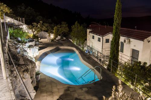 Apartments Miki - image 2
