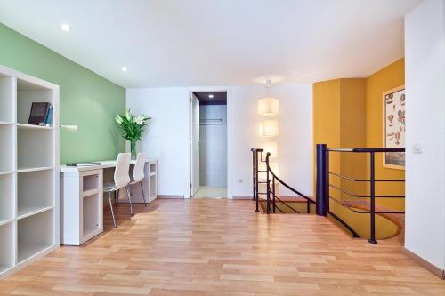 Inside Barcelona Apartments Sants - image 8