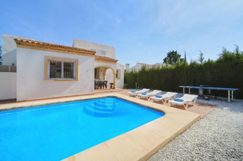 Two-Bedroom Villa image 10
