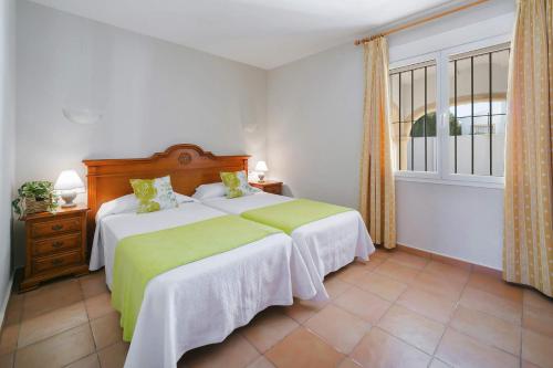 Two-Bedroom Villa image 5