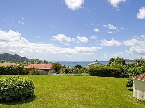 Views on Rimu - Whitianga Holiday Home