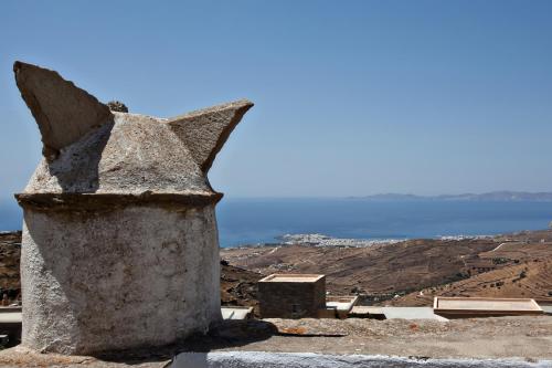 Tinos Habitart