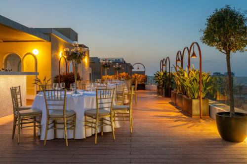 Rosselli AX Privilege in Valletta