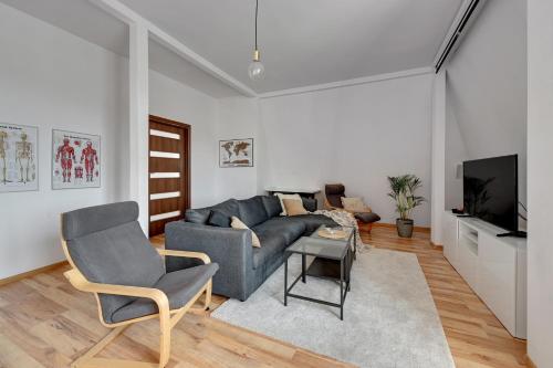 Old Town Apartments Apartinfo - image 4