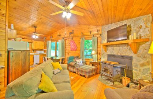 Loony Bear Cabin is Pet Friendly with Wood Stove Creekside Firepit in Ellijay, USA
