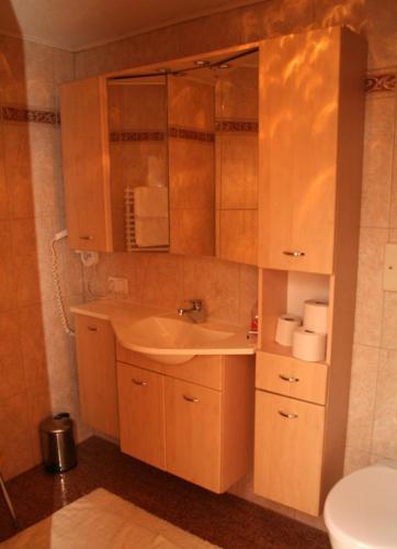 Fürdőszoba, Hotel Edelweiss in Fügen