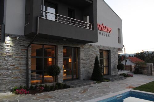 Ieeja, Family Hotel Friends Villa in Glavatartsi