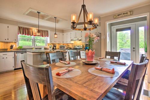 Paradise Lakehouse in Hickory with Dock and Views! in Hickory, USA