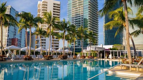 Four Seasons Miami 2br Suite in Miami, USA