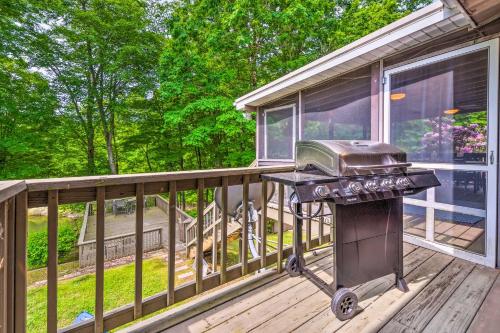 Barren River Lake Home with Boat Dock and Grill!
