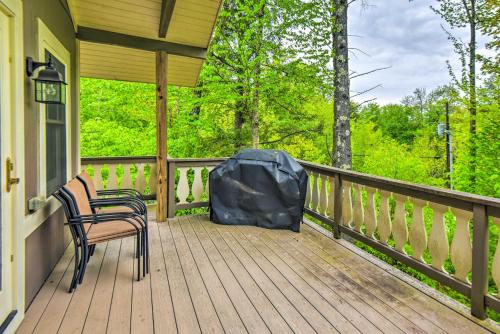 Spacious Bartlett Home with Fireplace and Kitchen