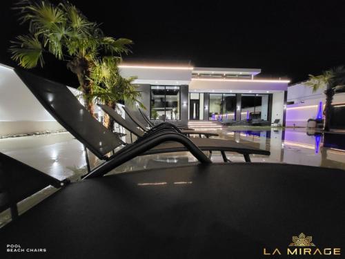 La Mirage Villa