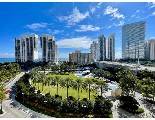 B&B Miami Beach - Ocean Reserve Condominium - Bed and Breakfast Miami Beach