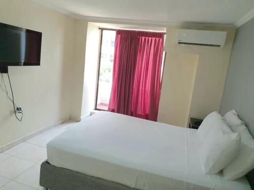Standard Double Room image 8