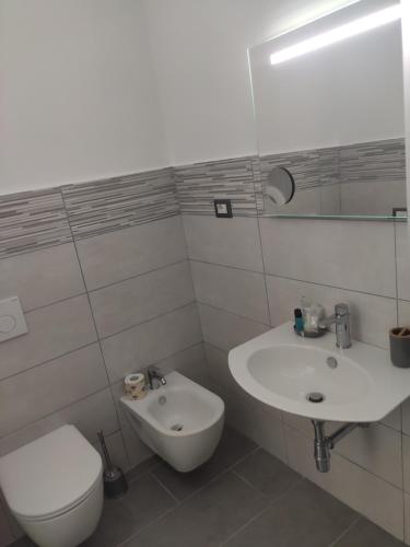 Double Room with Balcony image 10