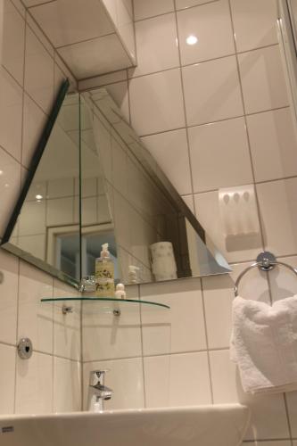Hotel Alpha - image 2
